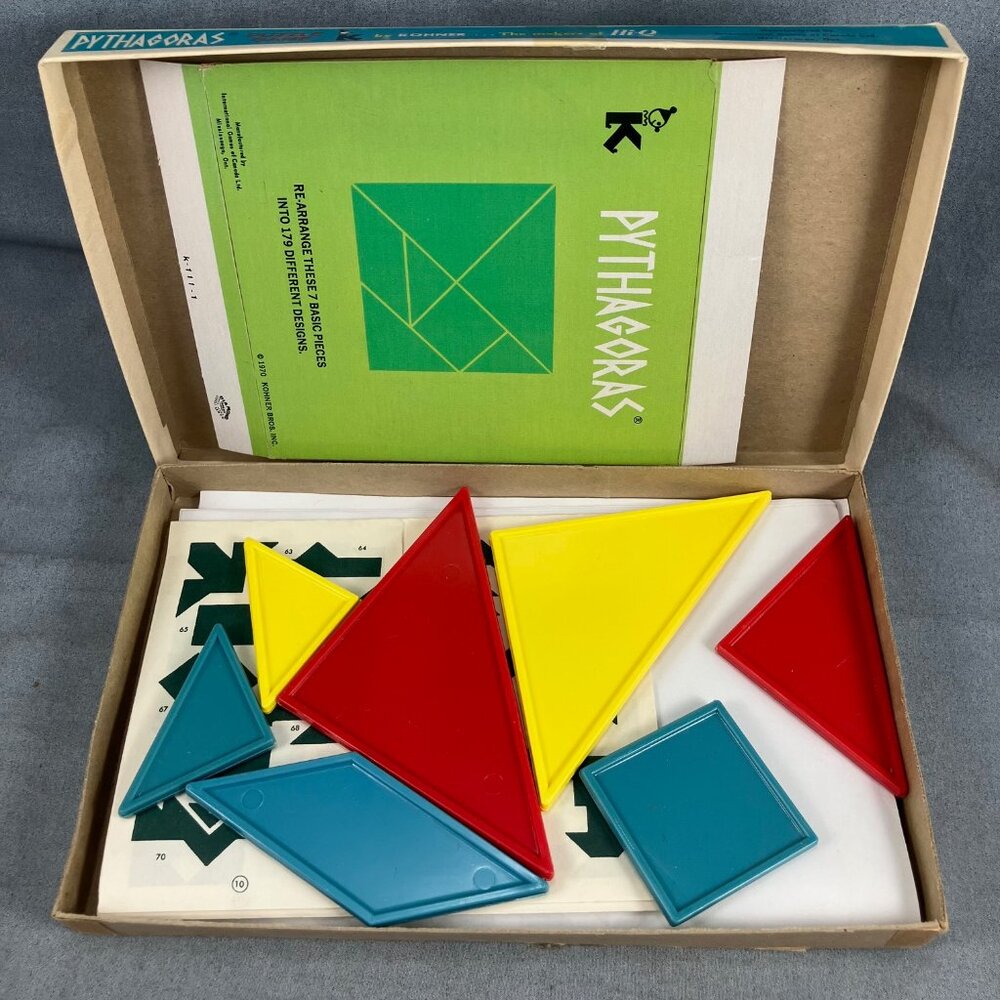 Brainteaser Pocket Puzzle Solitaire Game Hi-Q Pythagoras 179 Different Puzzles